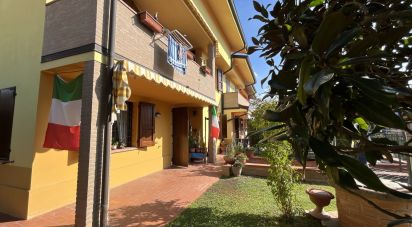 Casa indipendente / Villa 0 locali di 220 m² in San Felice sul Panaro (41038)