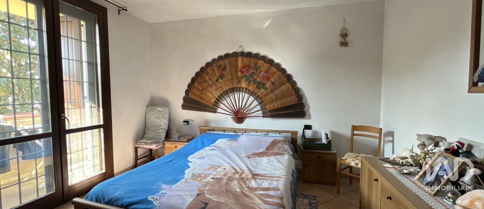 House 0 rooms of 220 m² in San Felice sul Panaro (41038)