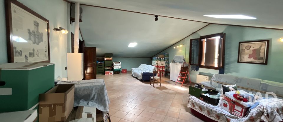 House 0 rooms of 220 m² in San Felice sul Panaro (41038)