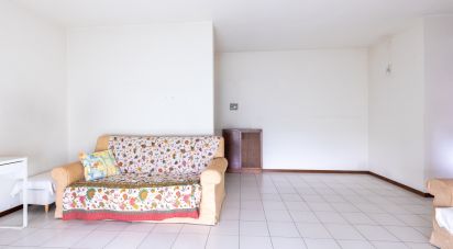 Appartamento 7 locali di 95 m² a Ponsacco (56038)