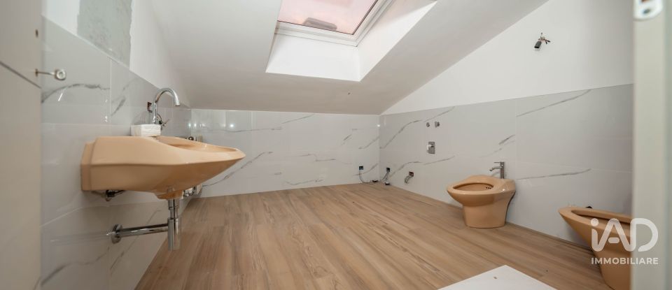 Apartment 5 rooms of 160 m² in Peschiera del Garda (37019)