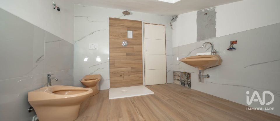 Apartment 5 rooms of 160 m² in Peschiera del Garda (37019)