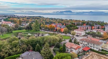 Casa indipendente / Villa 7 locali di 190 m² in Peschiera del Garda (37019)