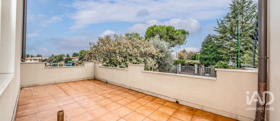 House 7 rooms of 190 m² in Peschiera del Garda (37019)