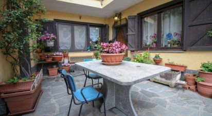 Casa indipendente / Villa 6 locali di 220 m² in San Benigno Canavese (10080)