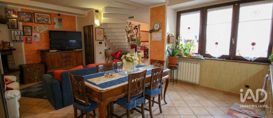 House 6 rooms of 220 m² in San Benigno Canavese (10080)