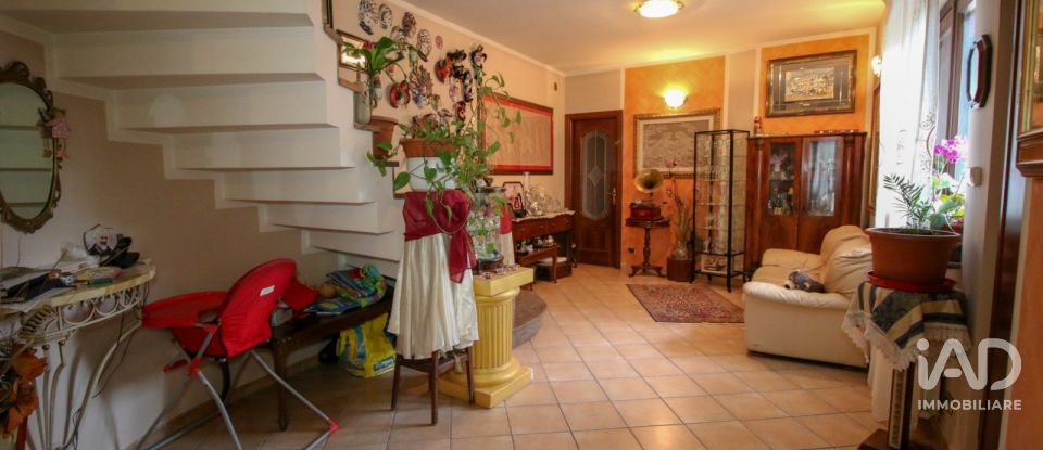 House 6 rooms of 220 m² in San Benigno Canavese (10080)
