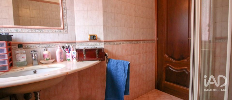 House 6 rooms of 220 m² in San Benigno Canavese (10080)