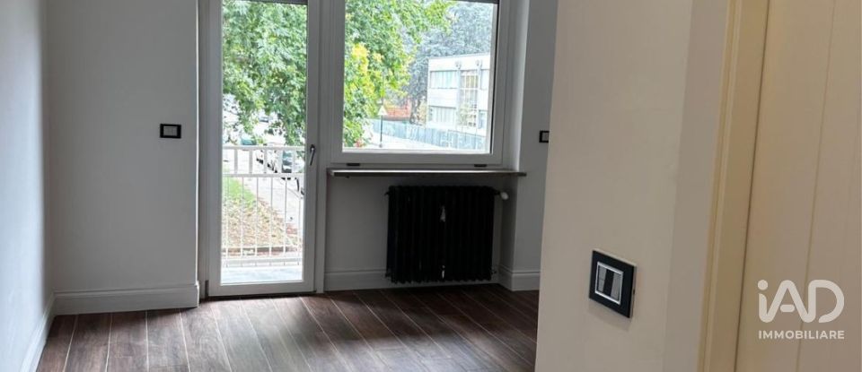 Apartment 6 rooms of 120 m² in Torino (10141)