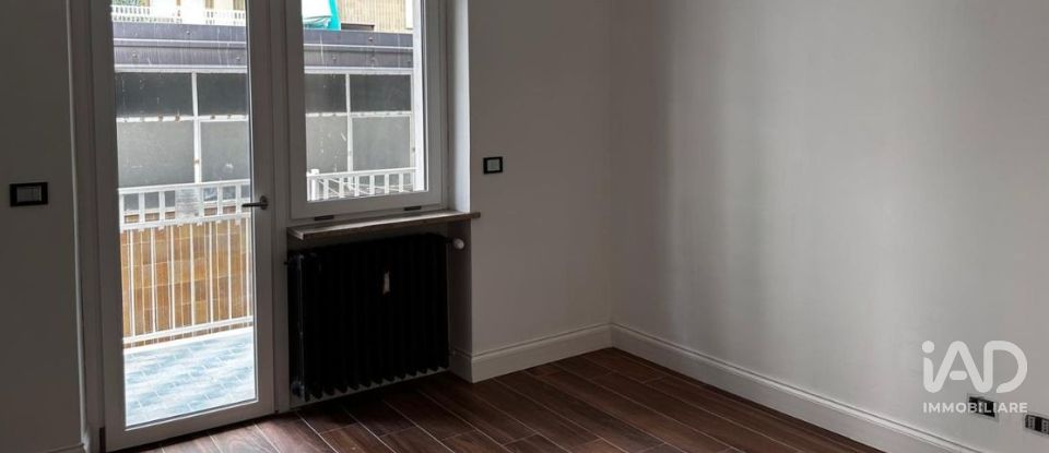 Apartment 6 rooms of 120 m² in Torino (10141)