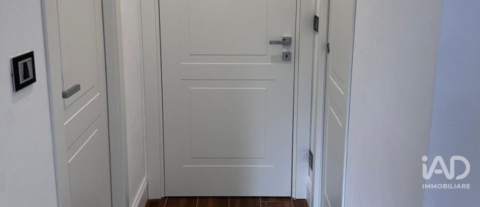 Apartment 6 rooms of 120 m² in Torino (10141)