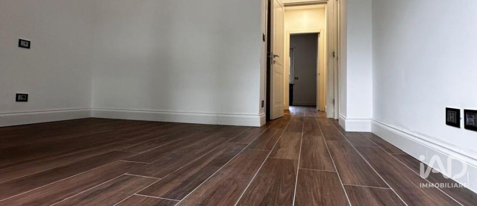 Apartment 6 rooms of 120 m² in Torino (10141)