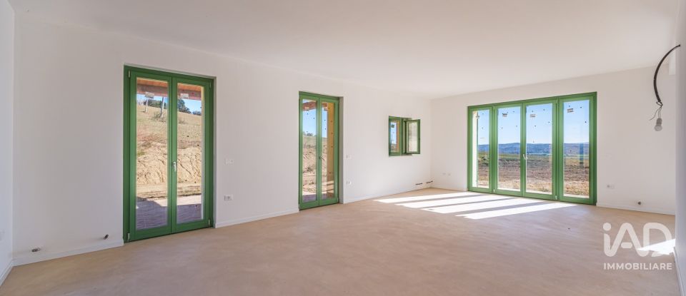 Farm 8 rooms of 300 m² in Macerata (62100)