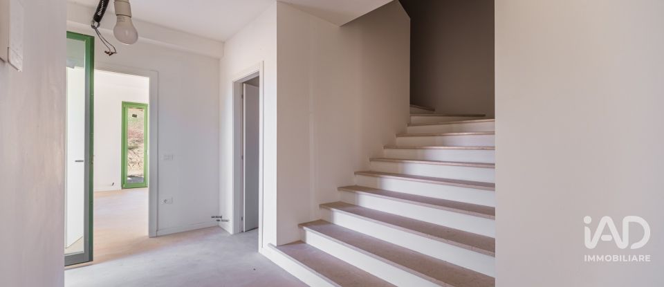 Farm 8 rooms of 300 m² in Macerata (62100)