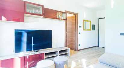 Two-room apartment of 67 m² in Lecco (23900)