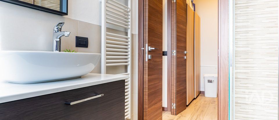 Bilocale di 67 m² a Lecco (23900)