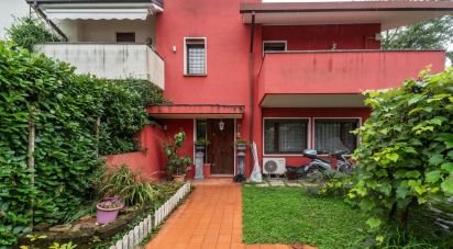 Casa indipendente / Villa 6 locali di 318 m² in Selvazzano Dentro (35030)