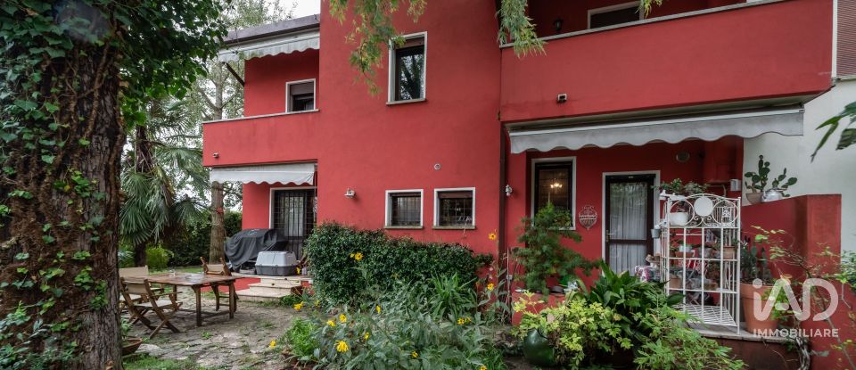 Casa indipendente / Villa 6 locali di 318 m² in Selvazzano Dentro (35030)