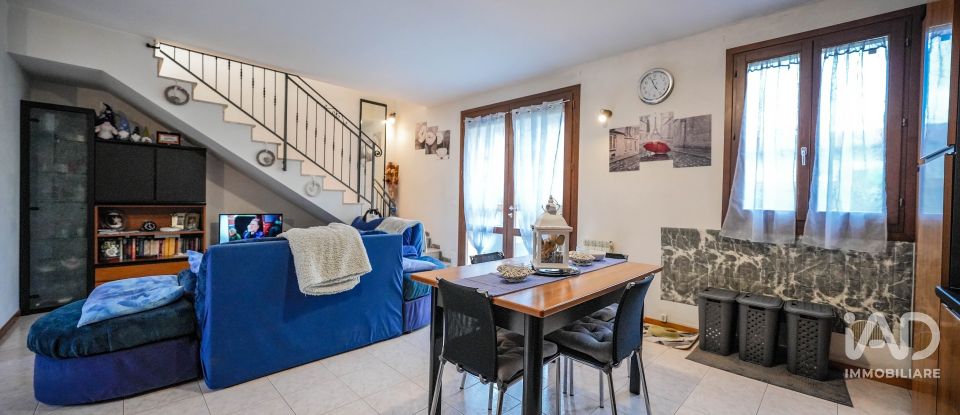 Traditional house 3 rooms of 108 m² in Codigoro (44021)