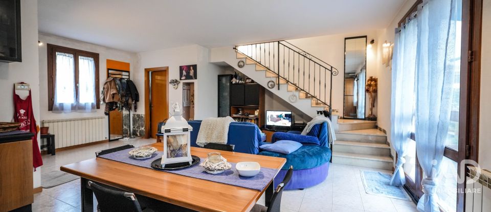 Traditional house 3 rooms of 108 m² in Codigoro (44021)