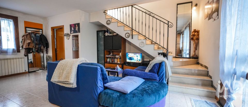 Traditional house 3 rooms of 108 m² in Codigoro (44021)