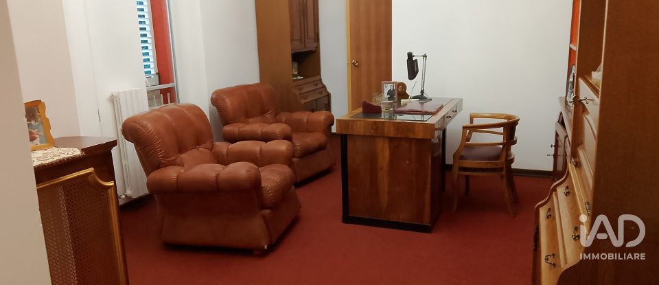 Villa Bifamiliare 12 locali di 300 m² in Treia (62010)