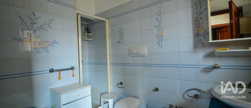 House 8 rooms of 160 m² in Roccavignale (17017)