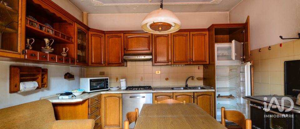 House 8 rooms of 160 m² in Roccavignale (17017)