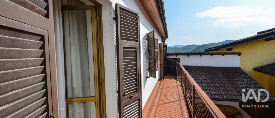 House 8 rooms of 160 m² in Roccavignale (17017)