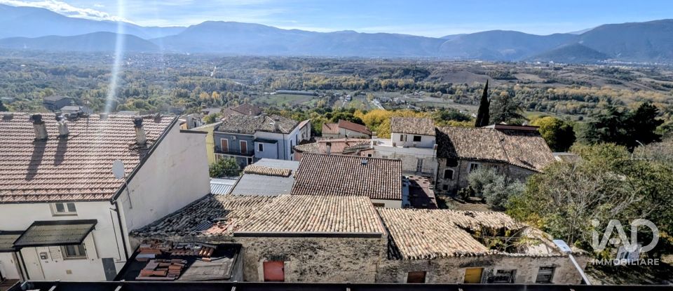 Casa indipendente / Villa 11 locali di 231 m² in Roccacasale (67030)