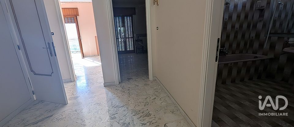Casa indipendente / Villa 11 locali di 231 m² in Roccacasale (67030)