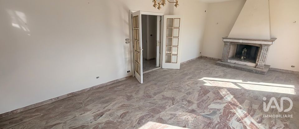 Casa indipendente / Villa 11 locali di 231 m² in Roccacasale (67030)