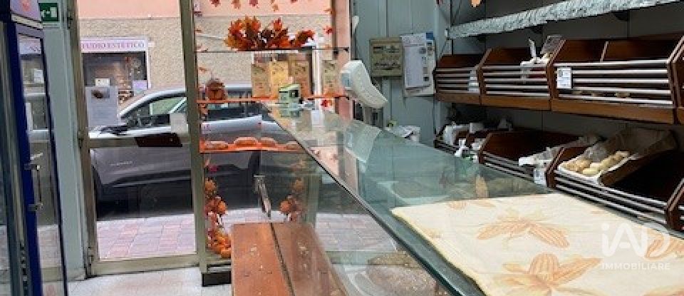 Panificio di 130 m² in Genova (16162)