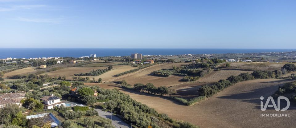 House 10 rooms of 500 m² in Porto Recanati (62017)