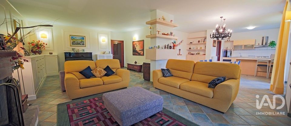 House 10 rooms of 500 m² in Porto Recanati (62017)