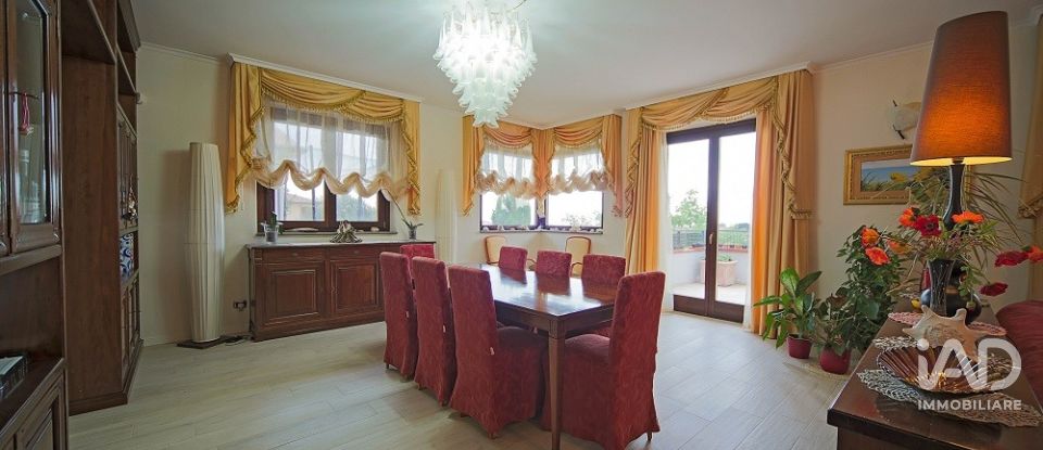 House 10 rooms of 500 m² in Porto Recanati (62017)