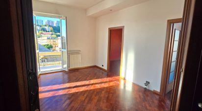 Apartment 5 rooms of 88 m² in Genova (16152)