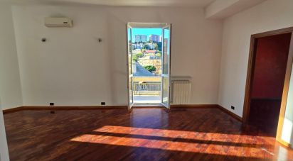 Appartamento 5 locali di 88 m² a Genova (16152)