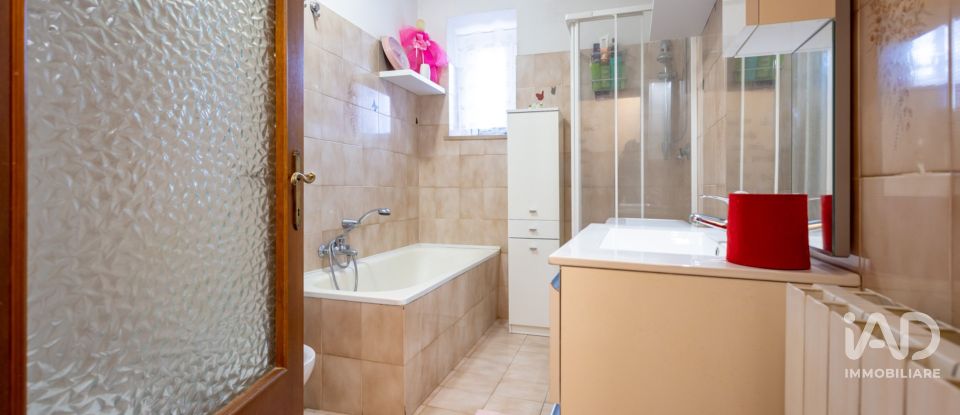 Appartamento 5 locali di 91 m² a Sarteano (53047)