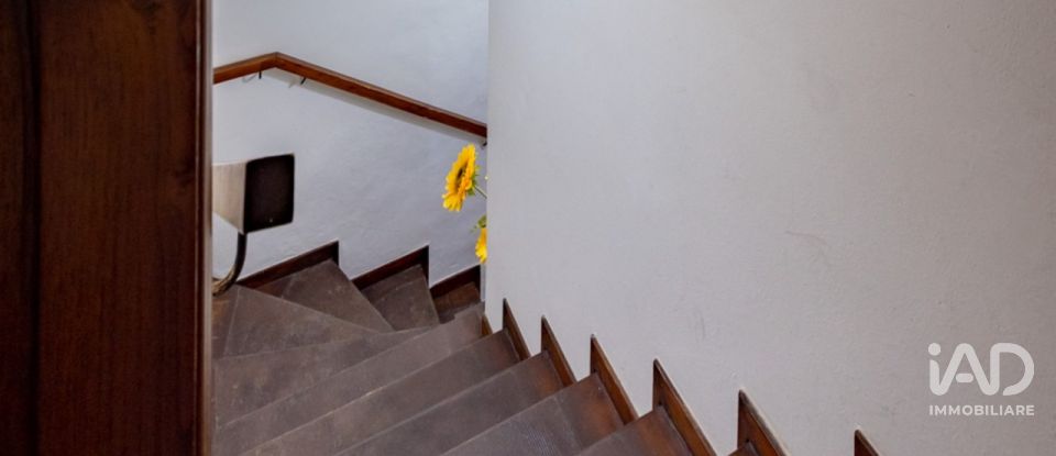 Appartamento 5 locali di 91 m² a Sarteano (53047)