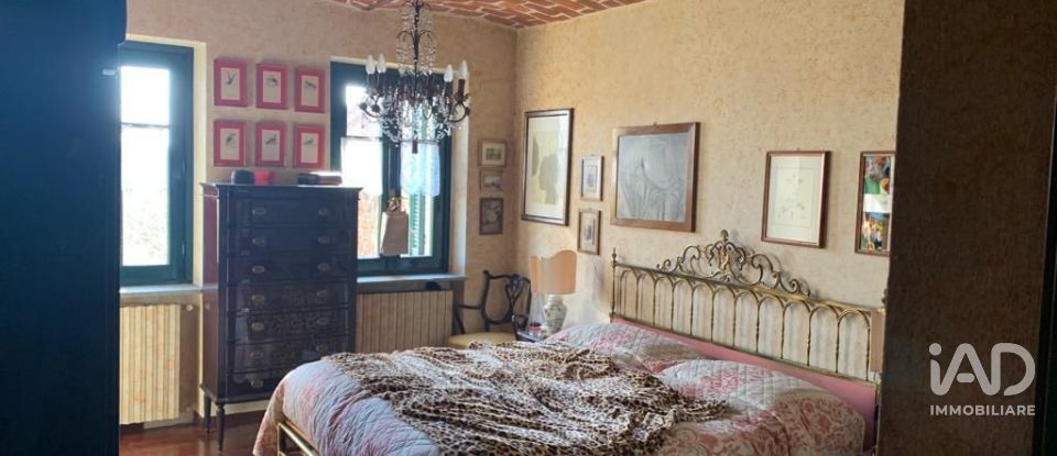 Casale 11 locali di 273 m² in Masio (15024)