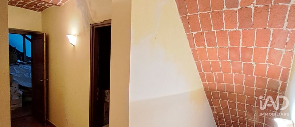 Casale 11 locali di 273 m² in Masio (15024)