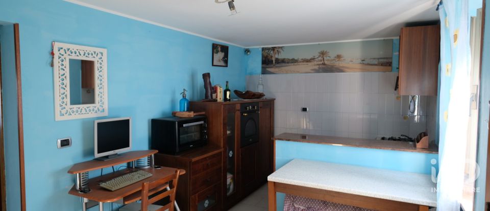 Three-room apartment of 40 m² in Ancona (60126)