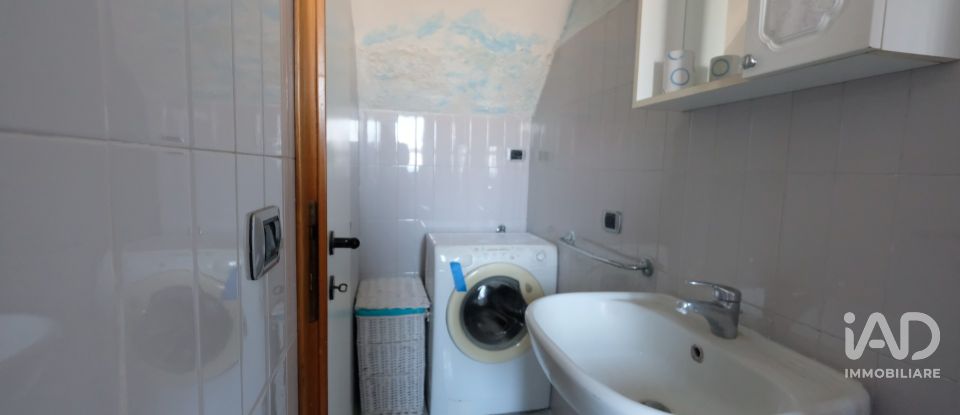 Three-room apartment of 40 m² in Ancona (60126)