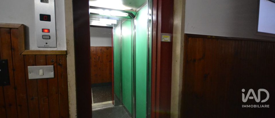 Four-room apartment of 82 m² in Genova (16138)