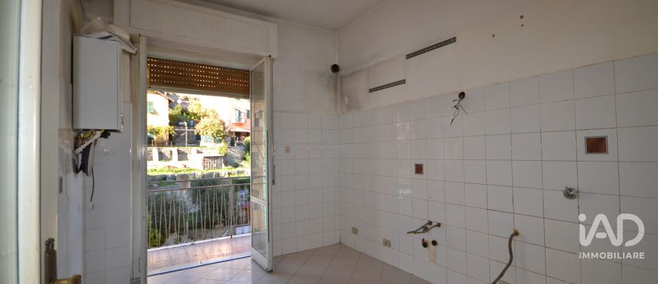 Four-room apartment of 82 m² in Genova (16138)