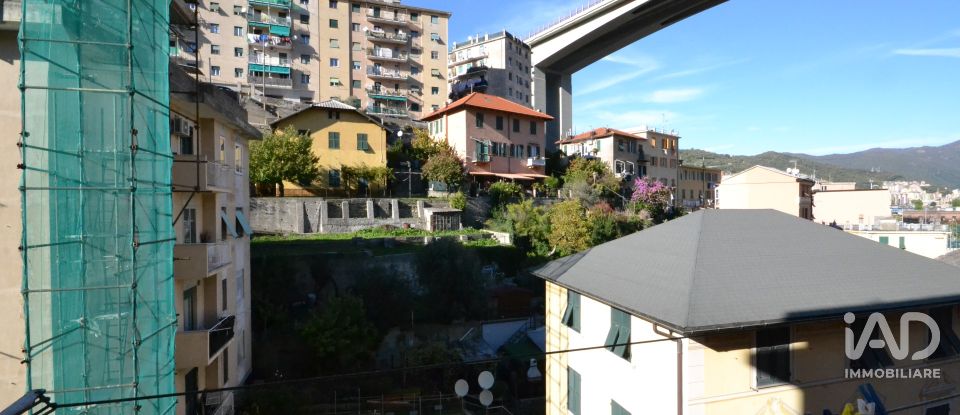 Four-room apartment of 82 m² in Genova (16138)
