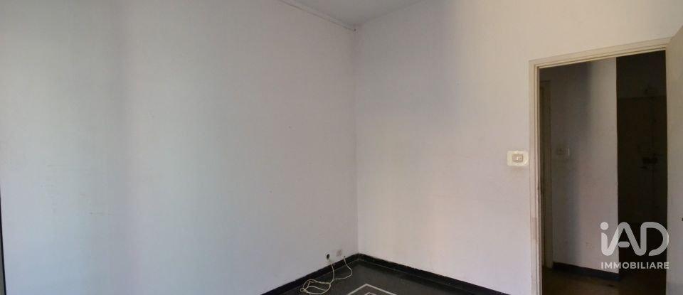 Four-room apartment of 82 m² in Genova (16138)