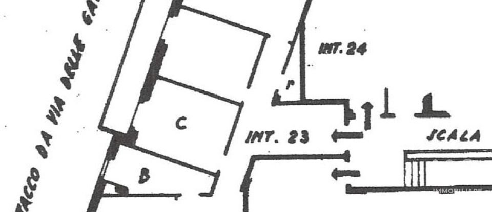 Four-room apartment of 82 m² in Genova (16138)