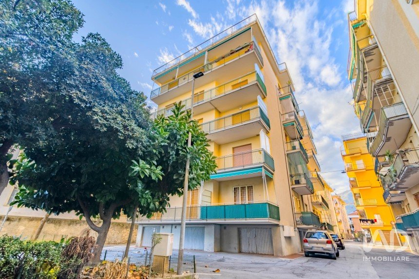 Bilocale di 55 m² a Loano (17025)